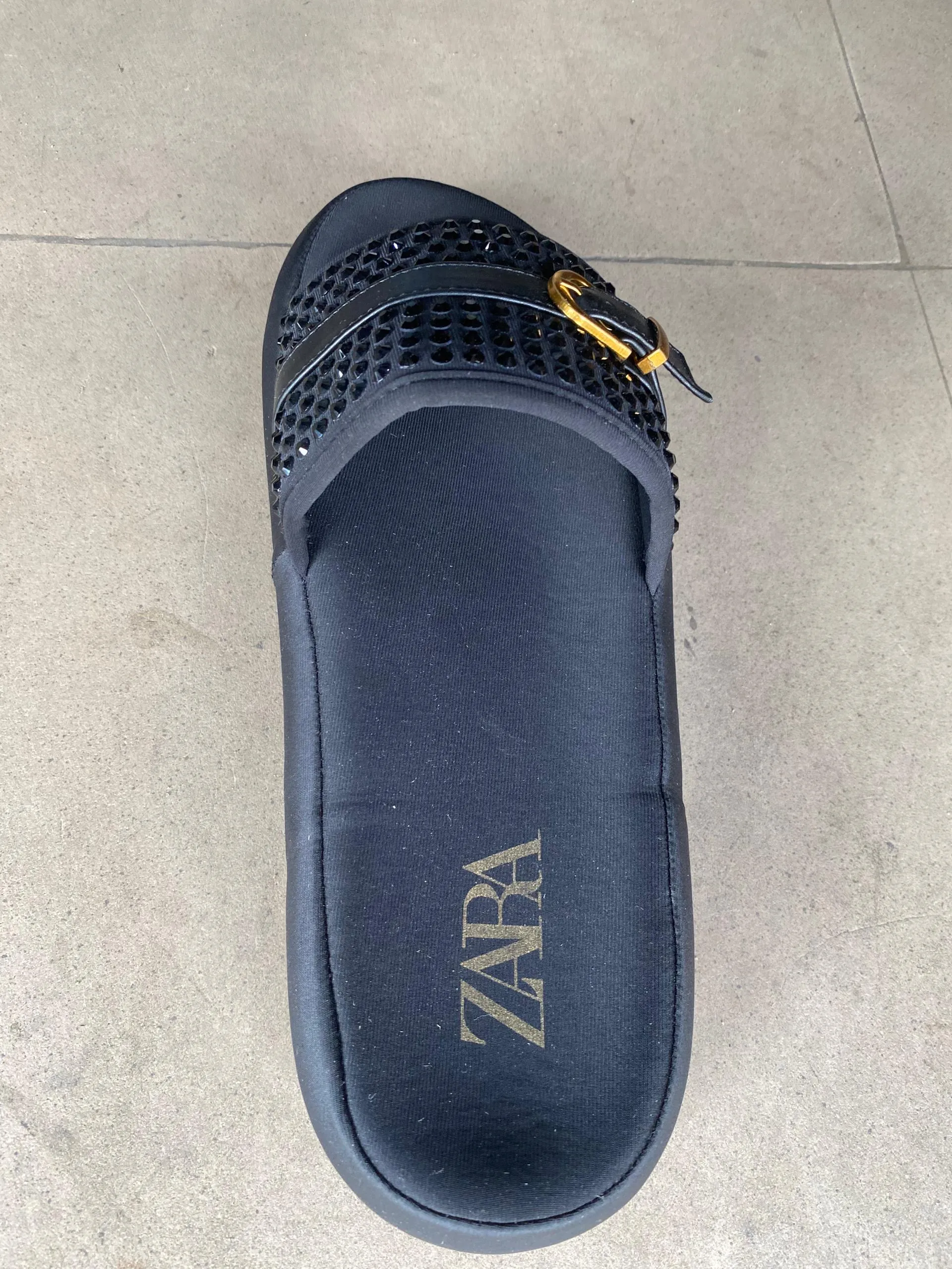 ZARA SLIPPERS