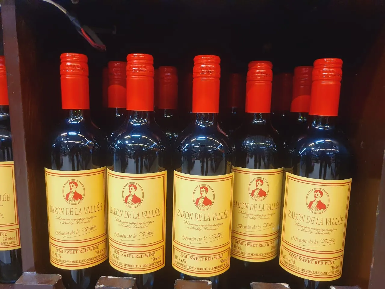 BARON DE LA VALLEE S/S RED750